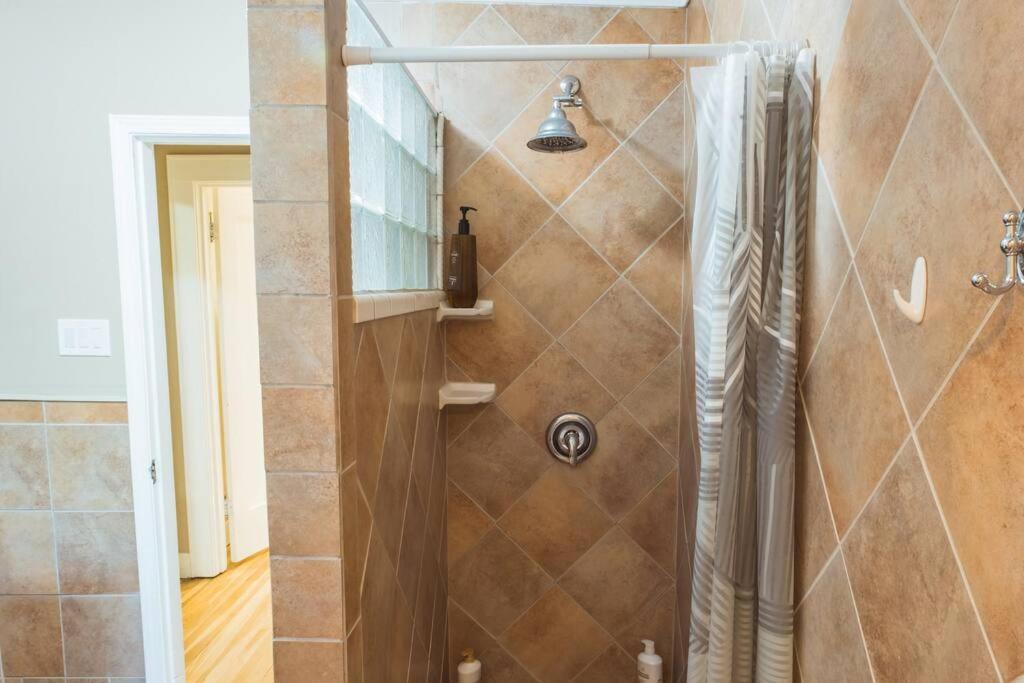 Lovely House Near Downtown, Home Away From Home! Chico Ngoại thất bức ảnh